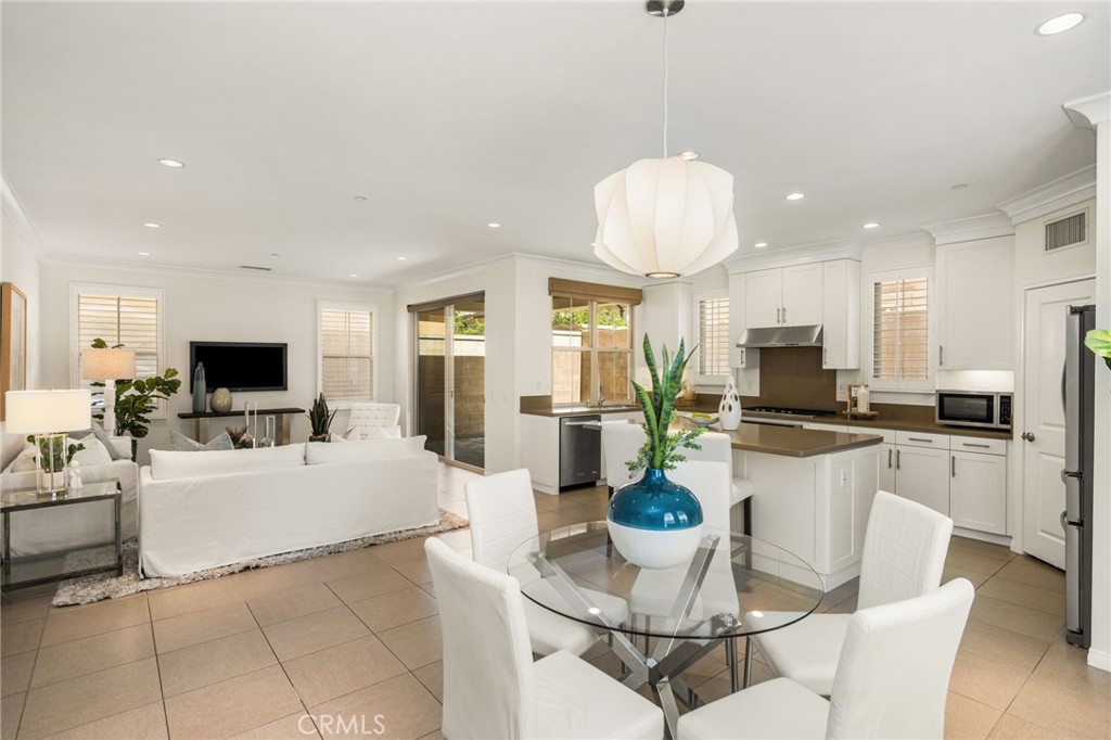 61 Cactus Flower Property Photo 7