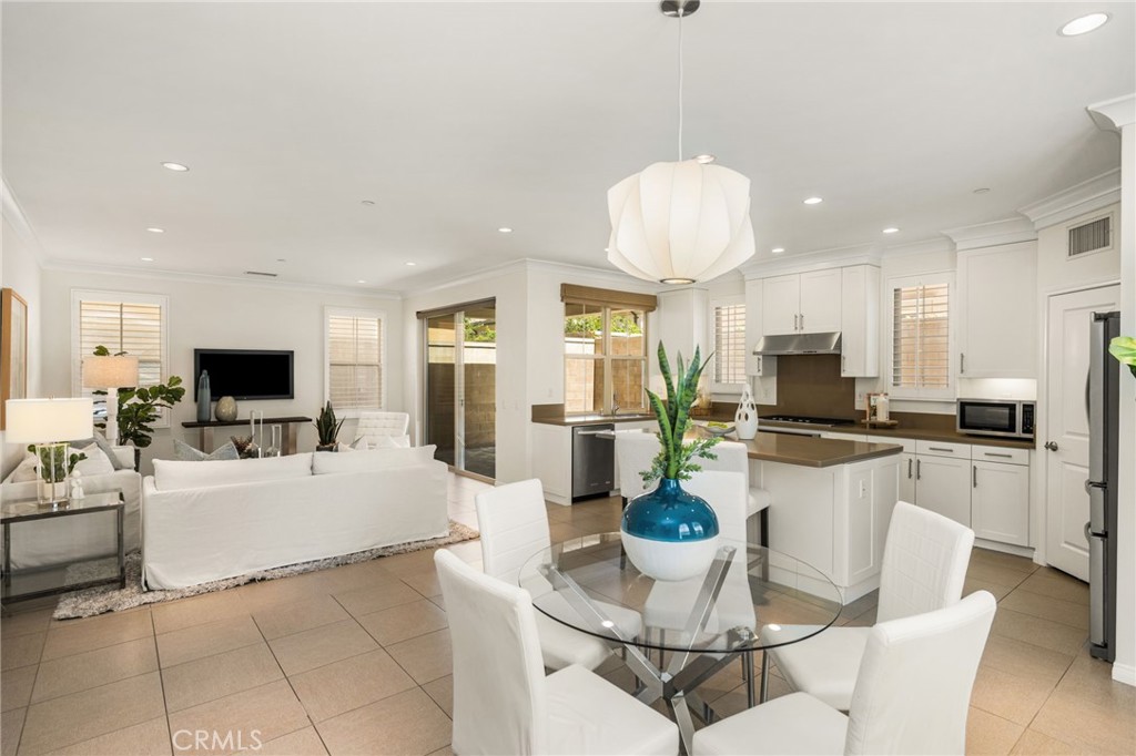61 Cactus Flower Property Photo 7