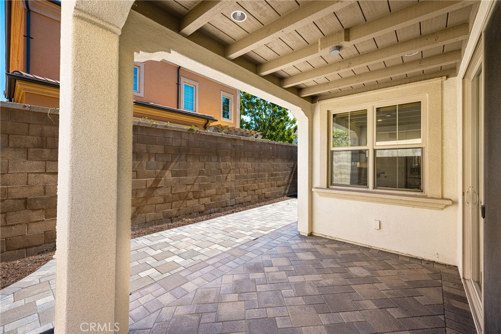 61 Cactus Flower Property Photo 15