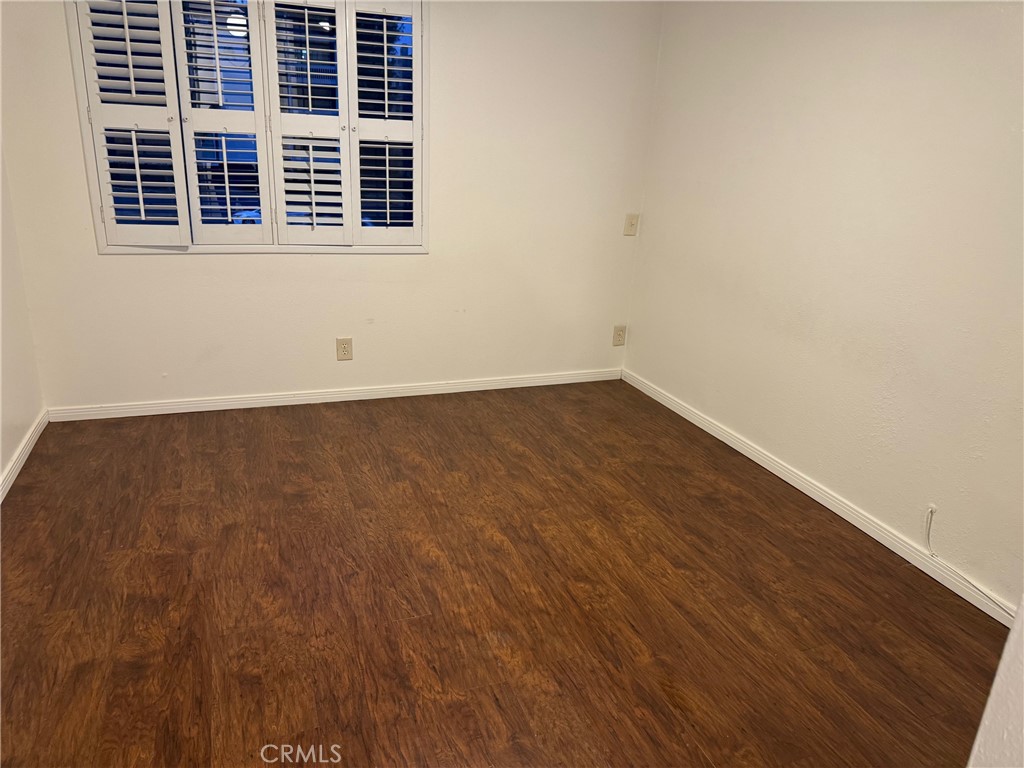 5460 White Oak Property Photo 14