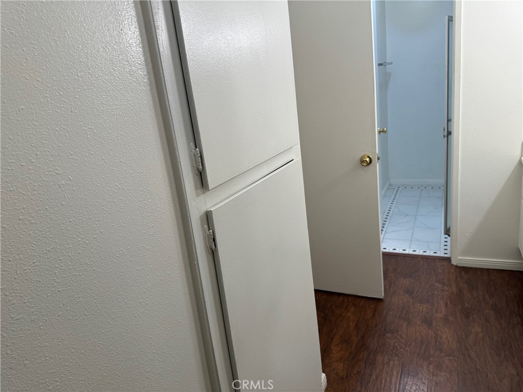 5460 White Oak Property Photo 17