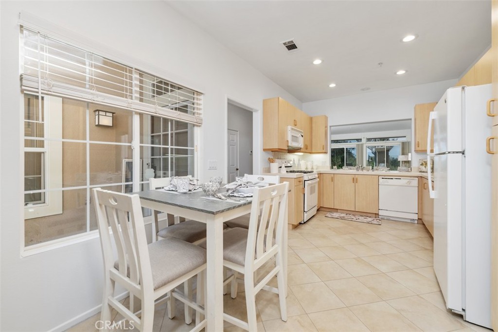 21724 San Leandro Property Photo 8