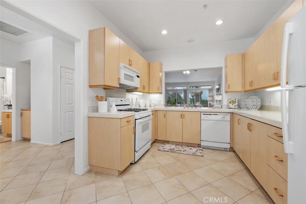 21724 San Leandro Property Photo 10