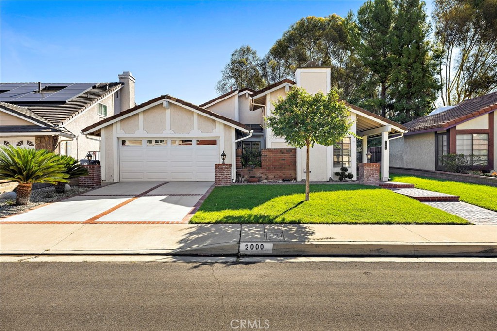 2000 Shaded Wood Road Property Photo 1