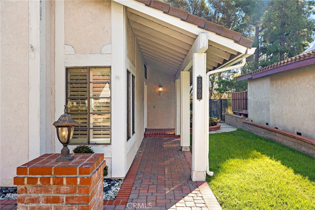 2000 Shaded Wood Road Property Photo 3