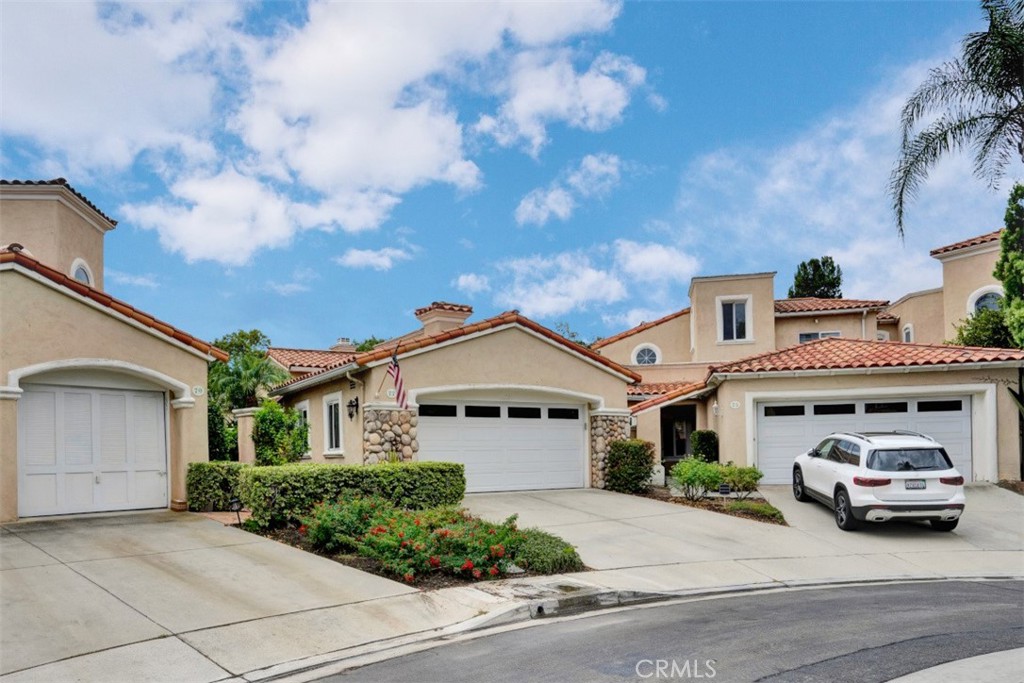 77 Via Barcaza Property Photo 2