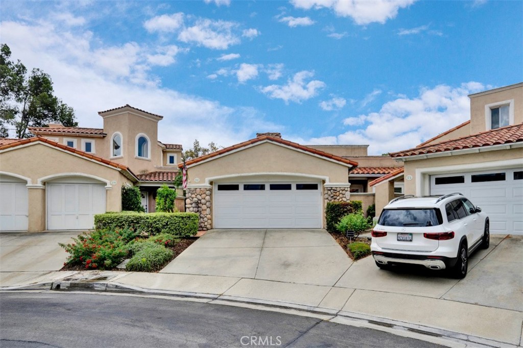 77 Via Barcaza Property Photo 3