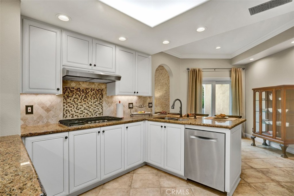 77 Via Barcaza Property Photo 15