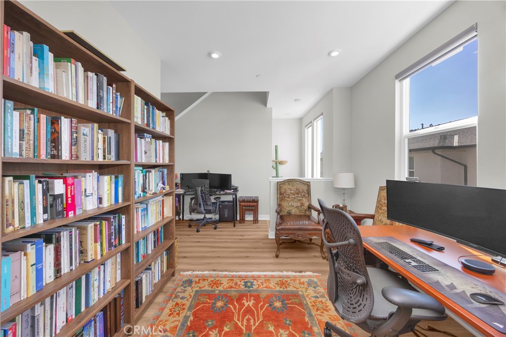 1102 W Bushell St Property Photo 22