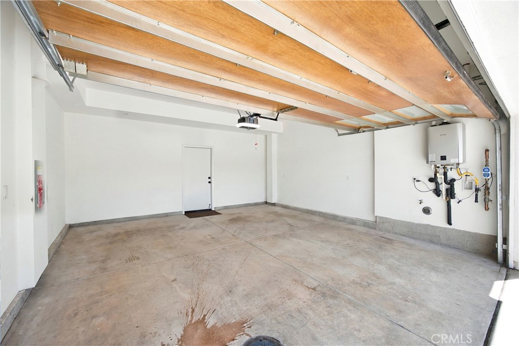 1102 W Bushell St Property Photo 28