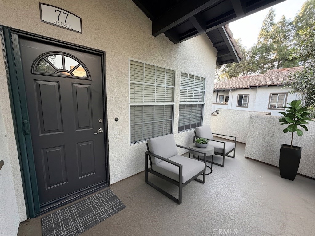 77 Via Pausa Property Photo 1