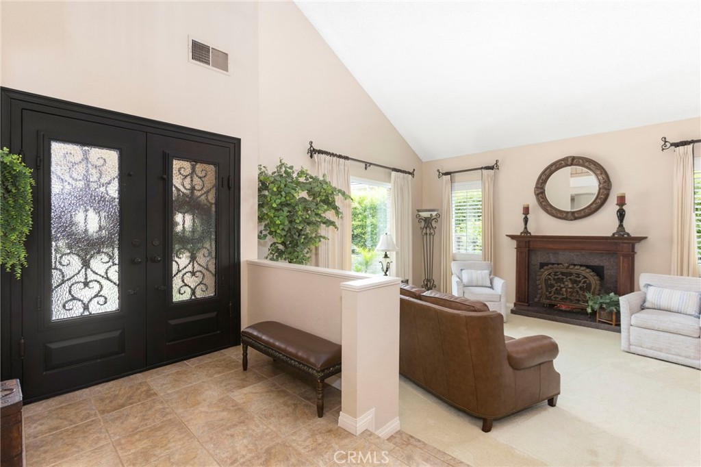 11917 Rustic Hill Property Photo 3