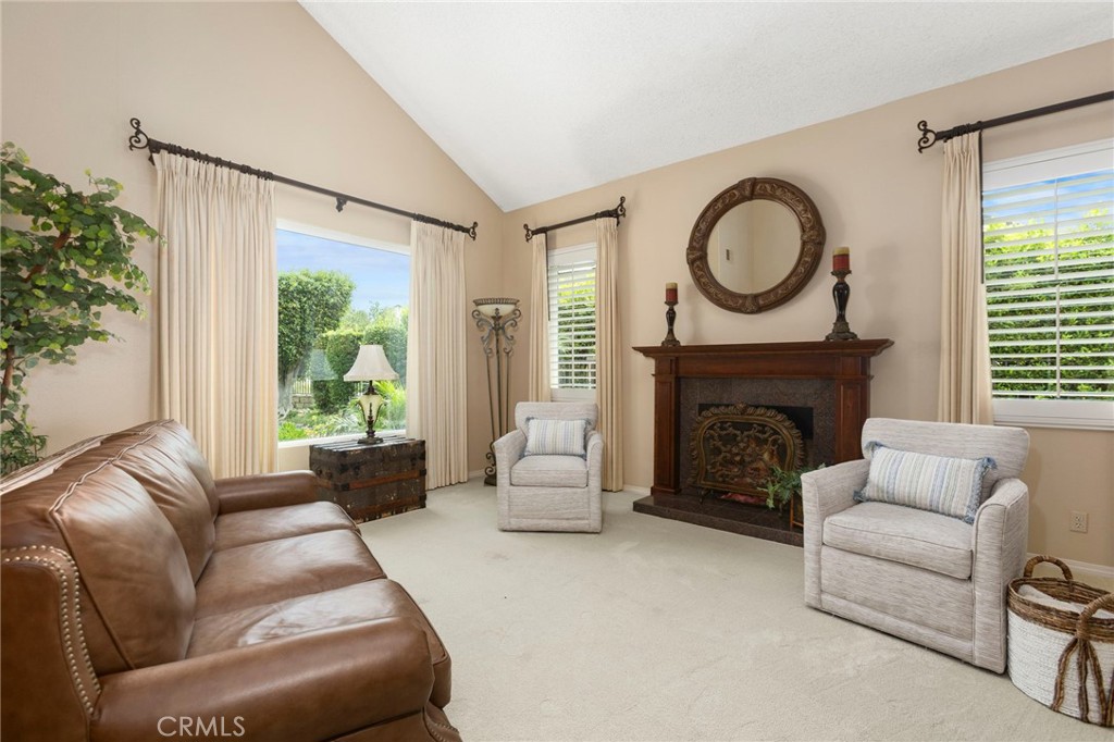 11917 Rustic Hill Property Photo 8