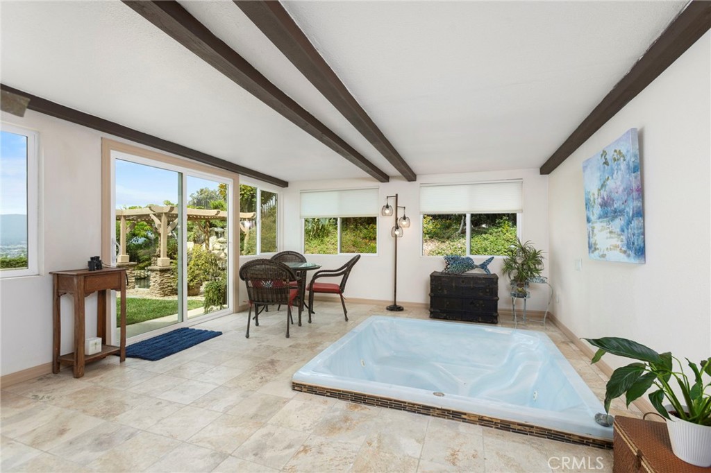 11917 Rustic Hill Property Photo 17