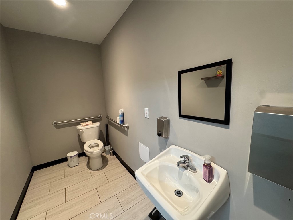 11914 Rosecrans Avenue Property Photo 9