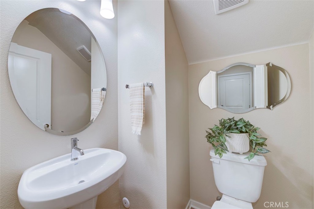 71 Adelfa Property Photo 19