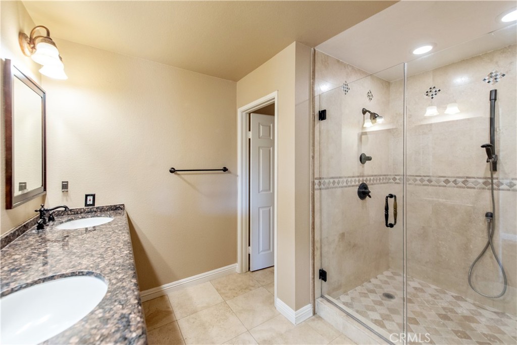 11 Oakgrove 48 Property Photo 15