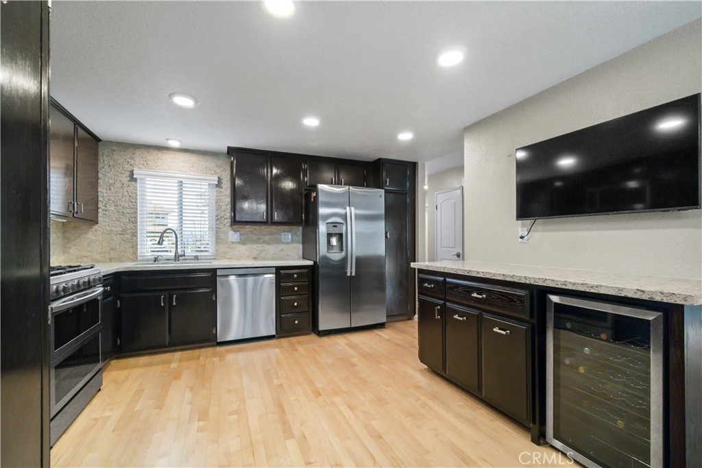 766 S Langtree Property Photo 4