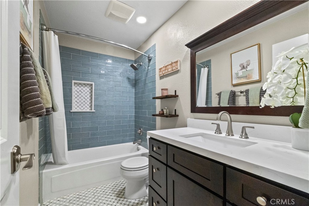 766 S Langtree Property Photo 23