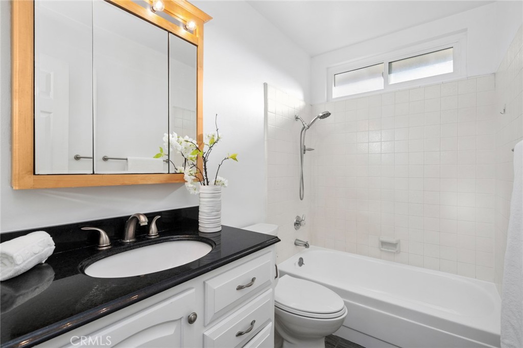 25182 Stockport Property Photo 35