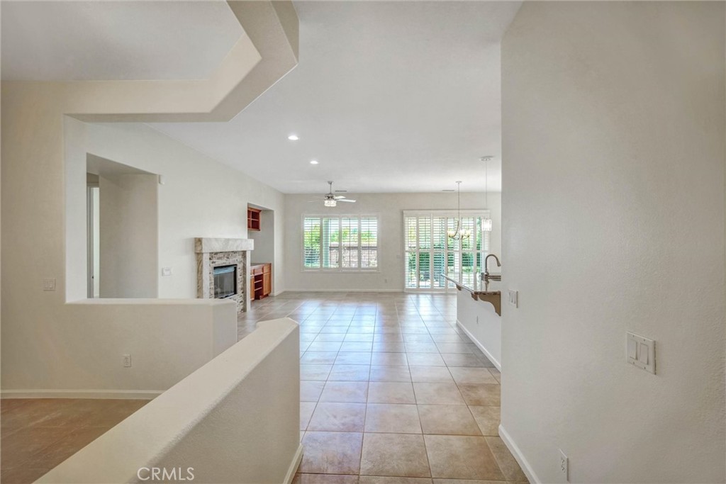 23906 Boulder Oaks Property Photo 4