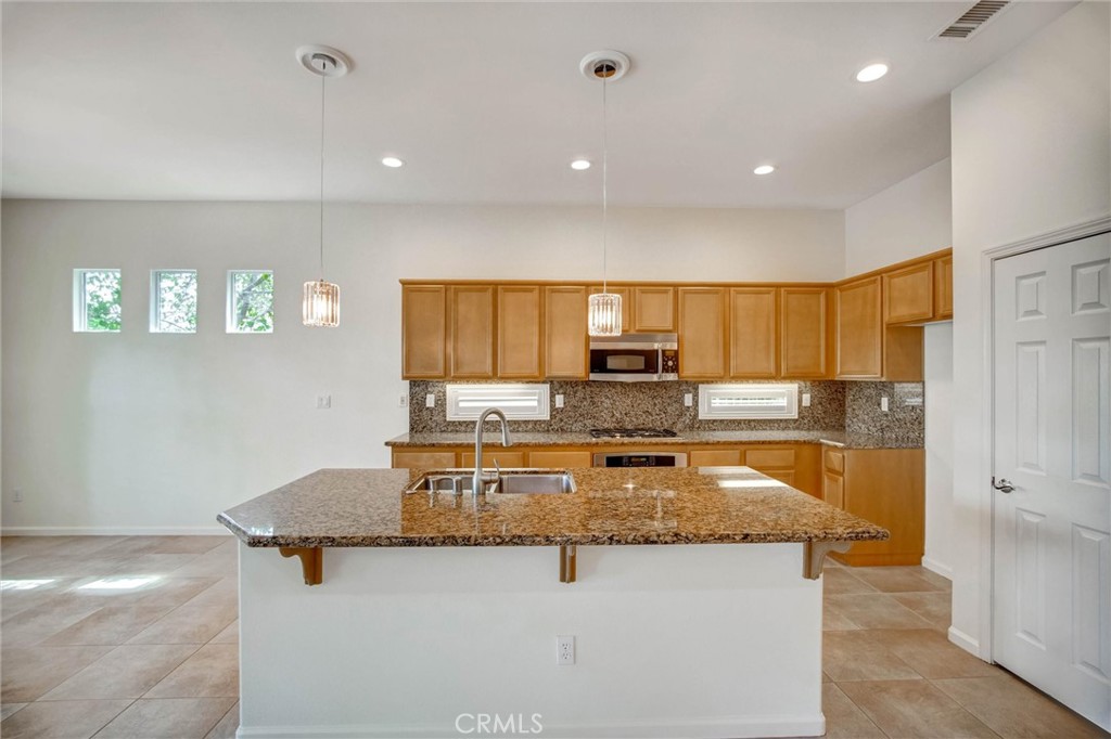 23906 Boulder Oaks Property Photo 9