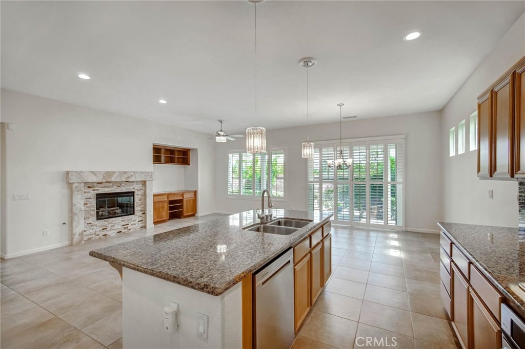 23906 Boulder Oaks Property Photo 12