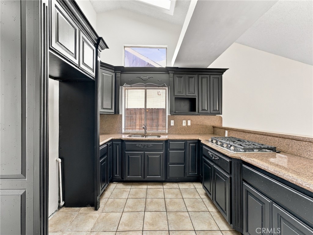 37620 Robin Lane Property Photo 9