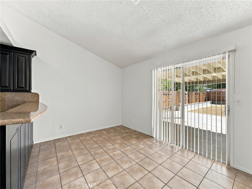 37620 Robin Lane Property Photo 13