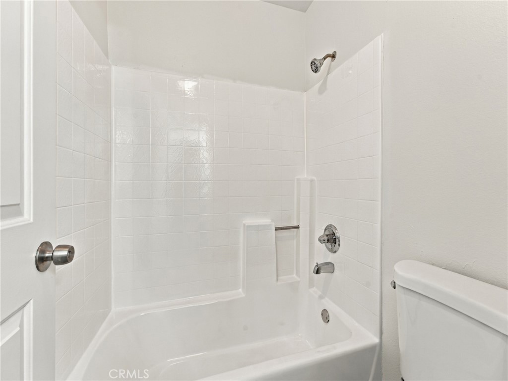 37620 Robin Lane Property Photo 18