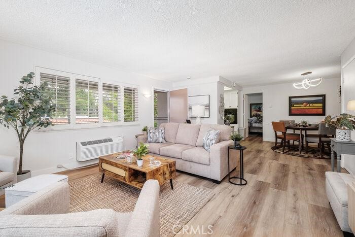 784 S Via Los Altos N Property Photo 4