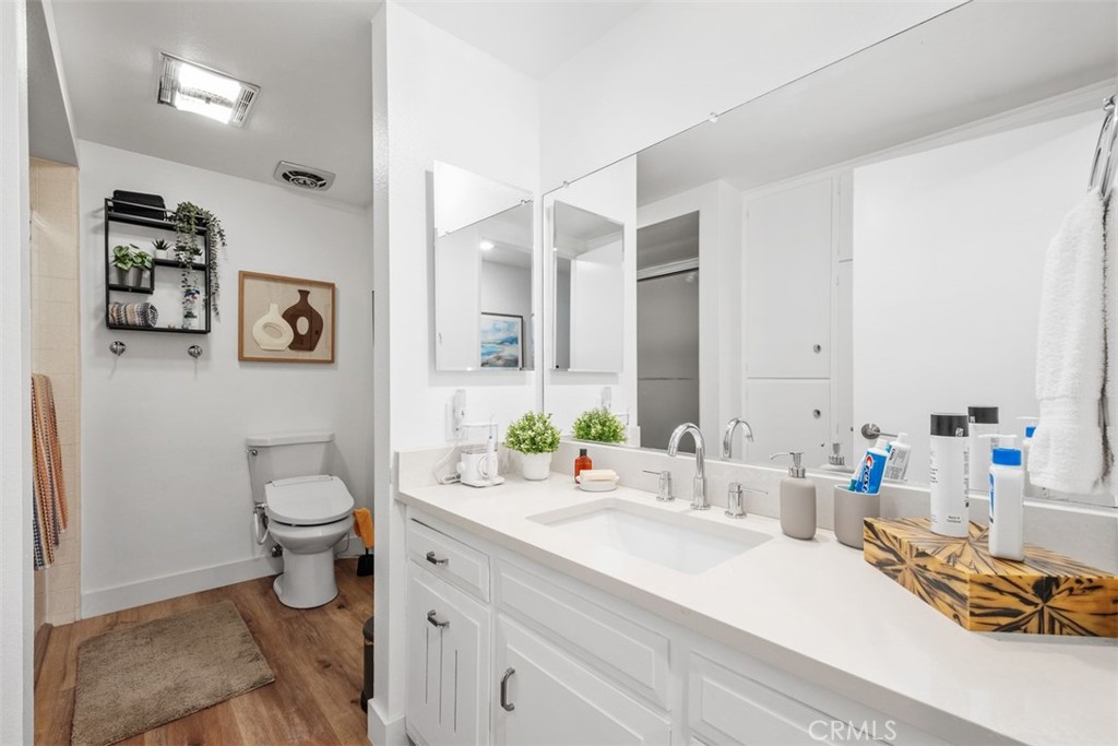 784 S Via Los Altos N Property Photo 8