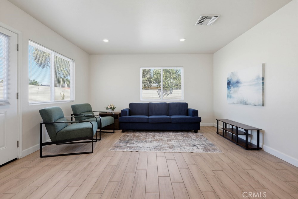 1403 E Florida Property Photo 29