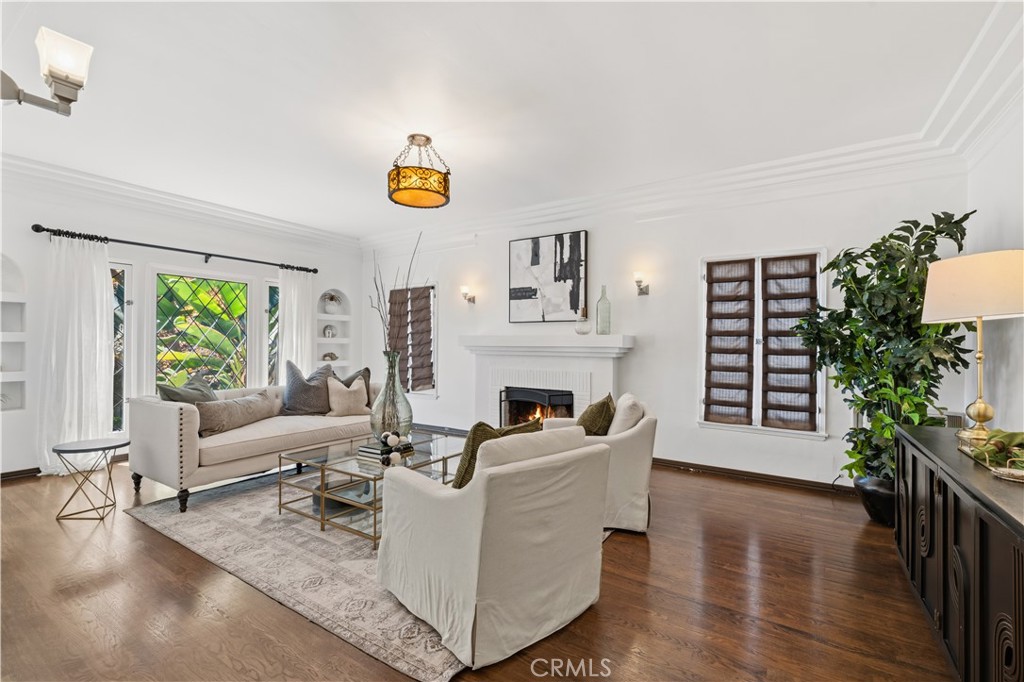 6237 And 6239 W 6th Street Property Photo 11