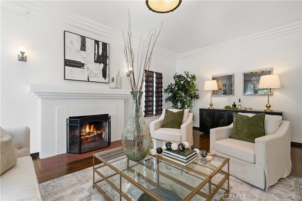 6237 And 6239 W 6th Street Property Photo 14