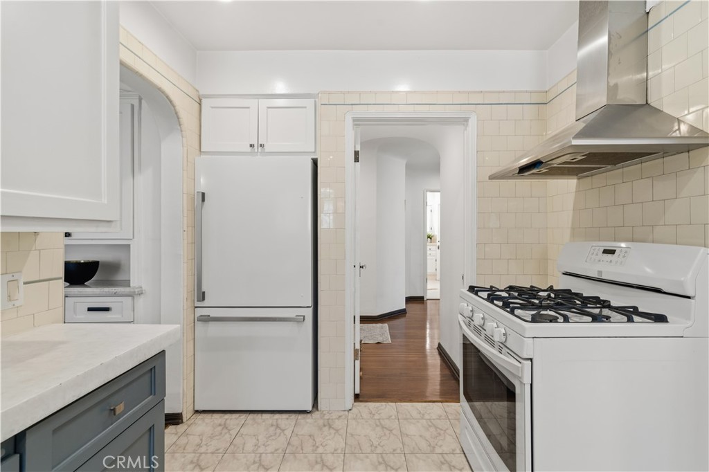 6237 And 6239 W 6th Street Property Photo 24