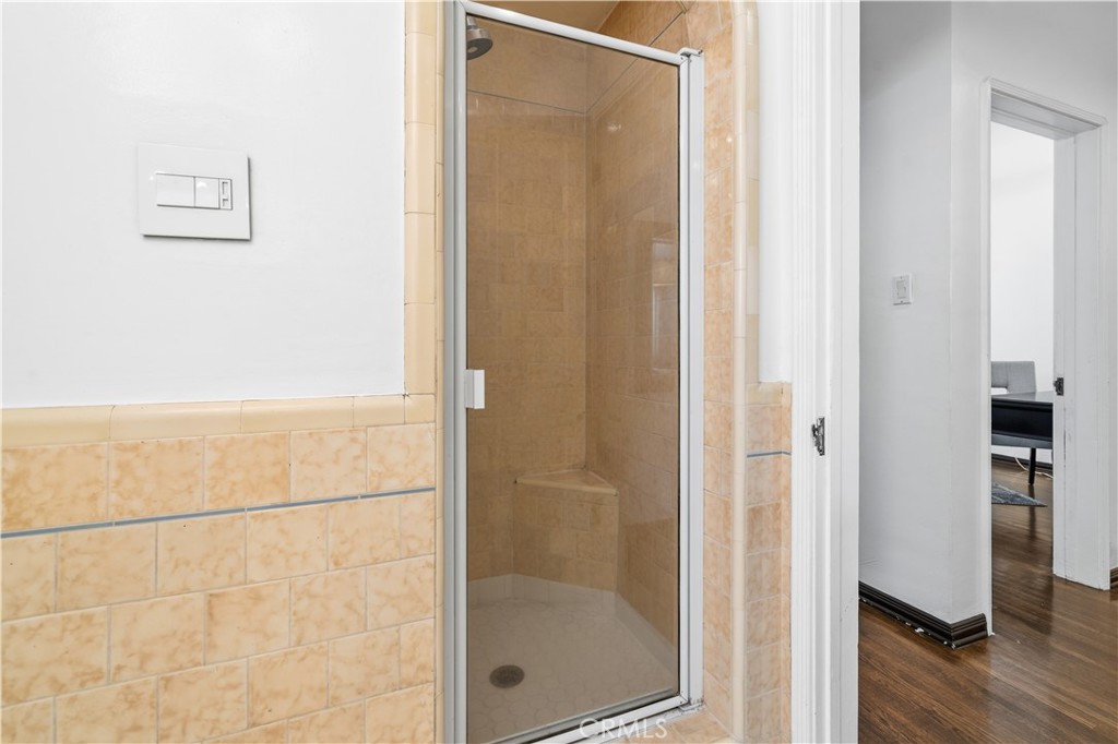 6237 And 6239 W 6th Street Property Photo 35