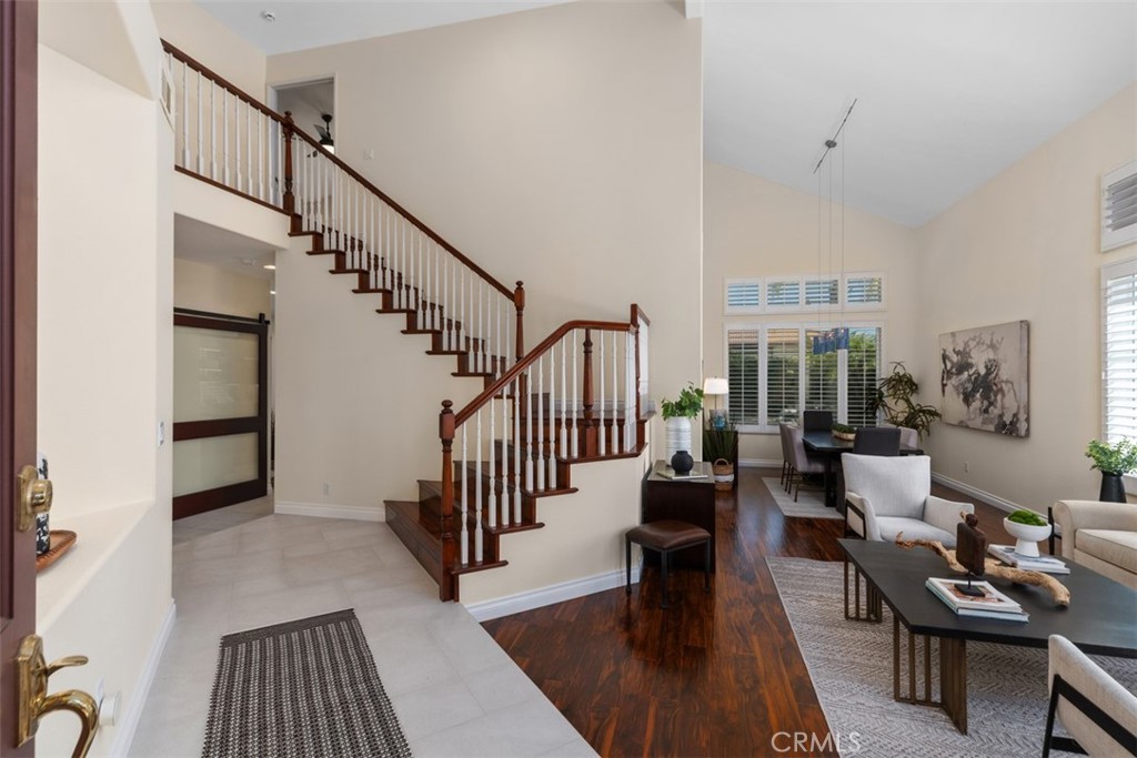 61 Hawk Hill Property Photo 2