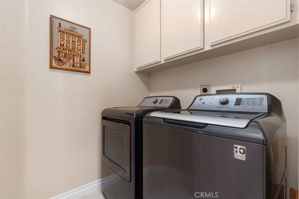 61 Hawk Hill Property Photo 14