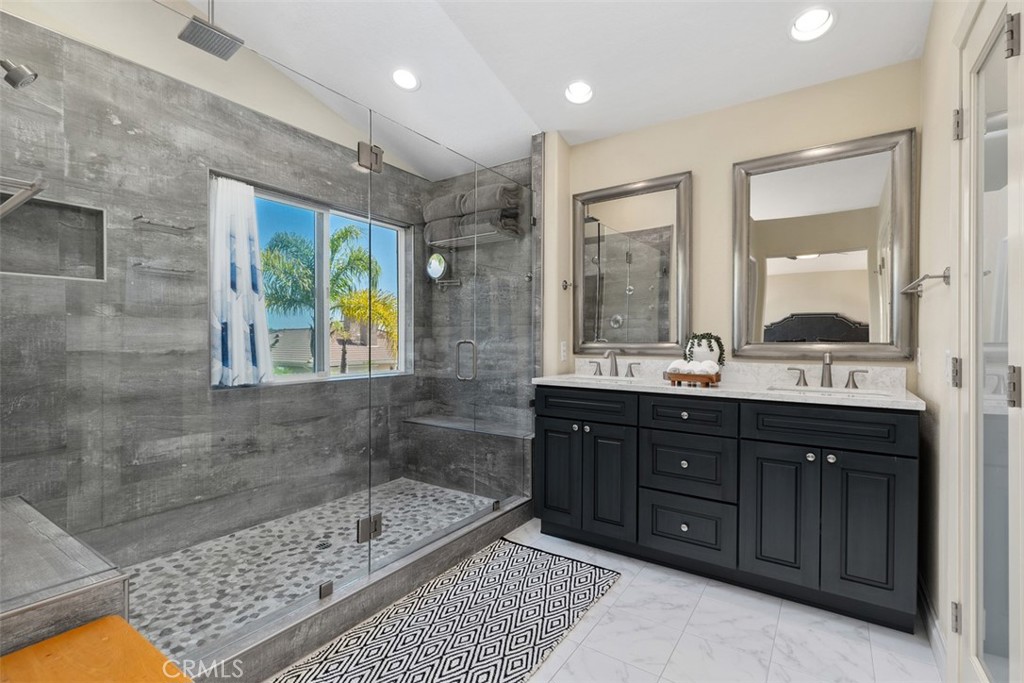 61 Hawk Hill Property Photo 19
