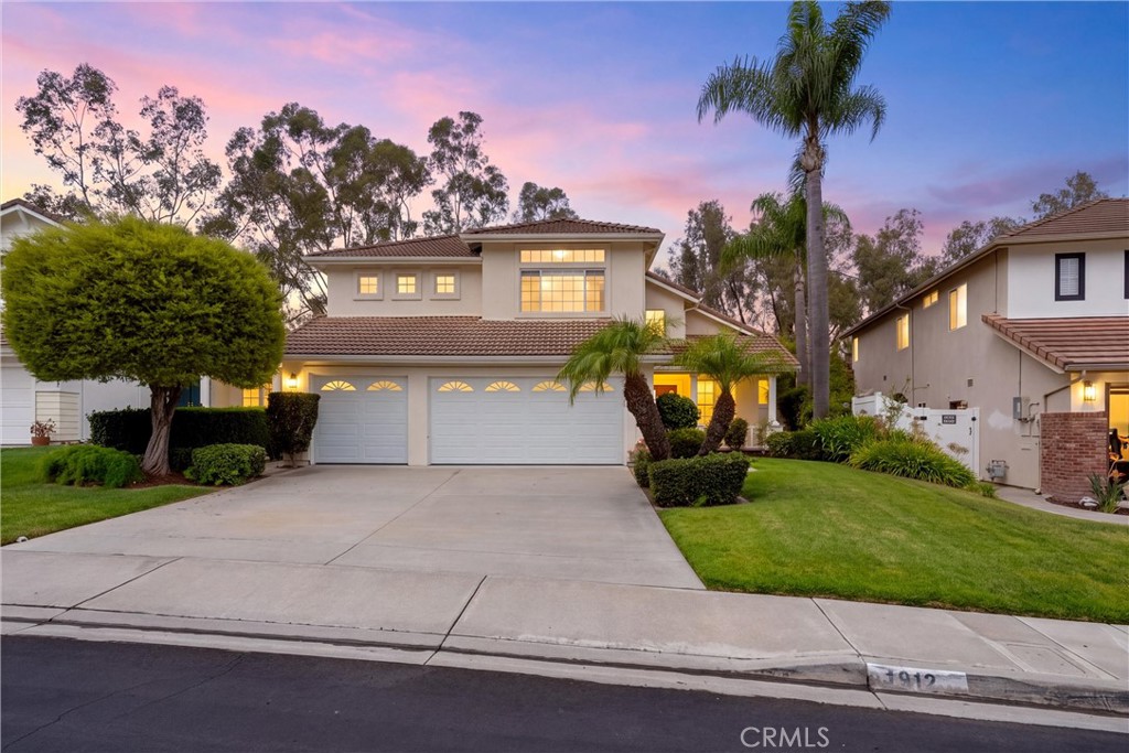 1912 Via Pimpollo Property Photo 3