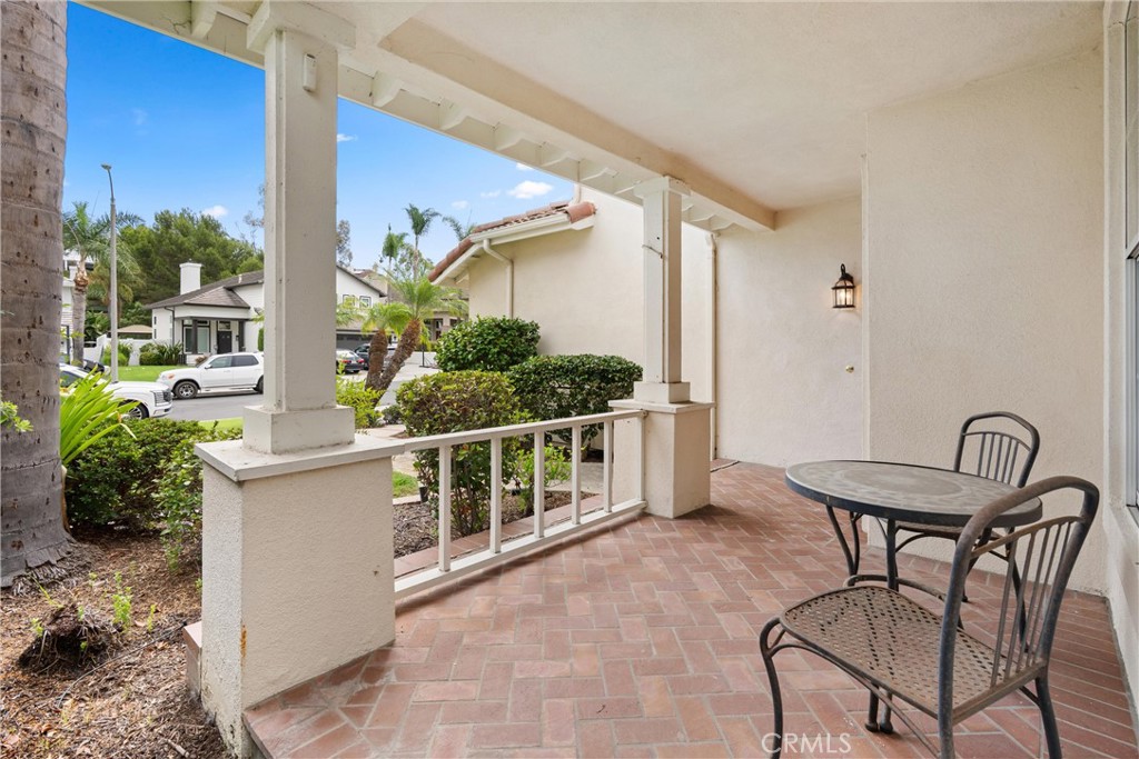 1912 Via Pimpollo Property Photo 7