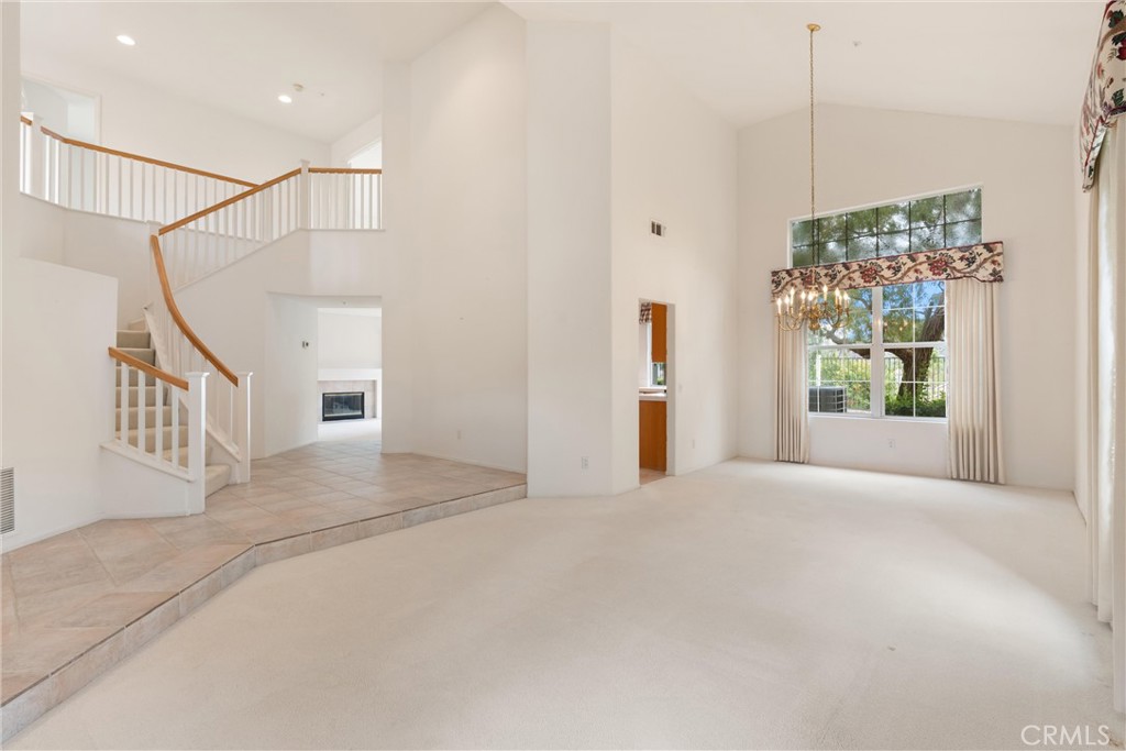 1912 Via Pimpollo Property Photo 11