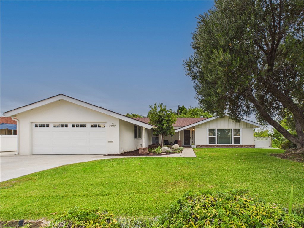 3030 N Butterfield Road Property Photo 1