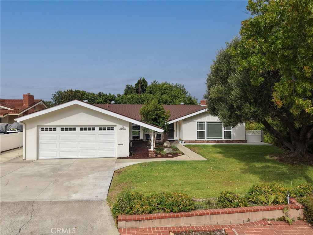 3030 N Butterfield Road Property Photo 3
