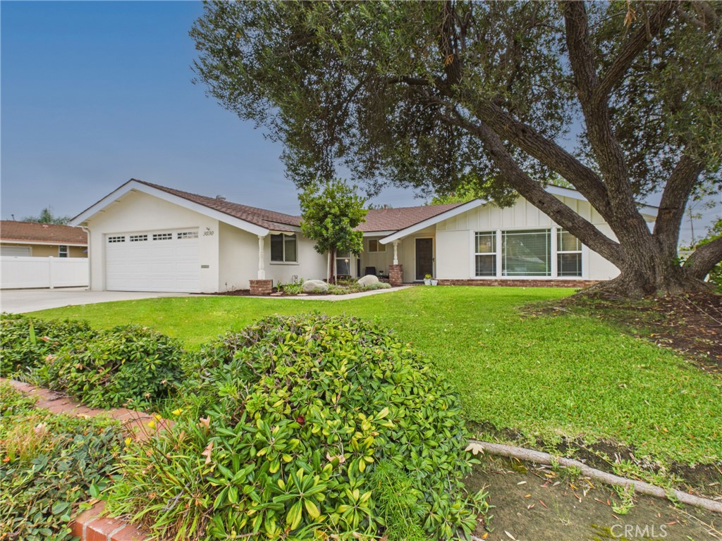3030 N Butterfield Road Property Photo 5