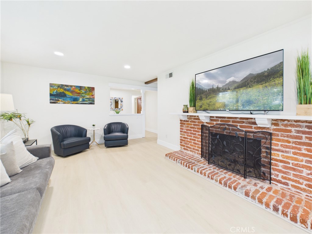 3030 N Butterfield Road Property Photo 13