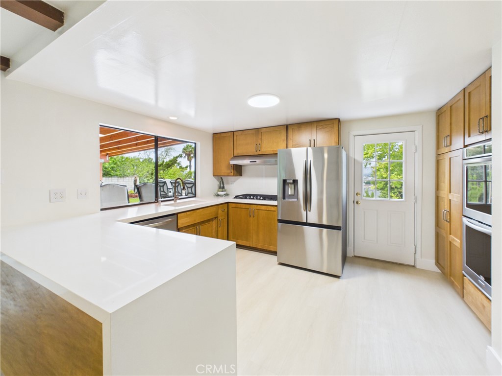 3030 N Butterfield Road Property Photo 16