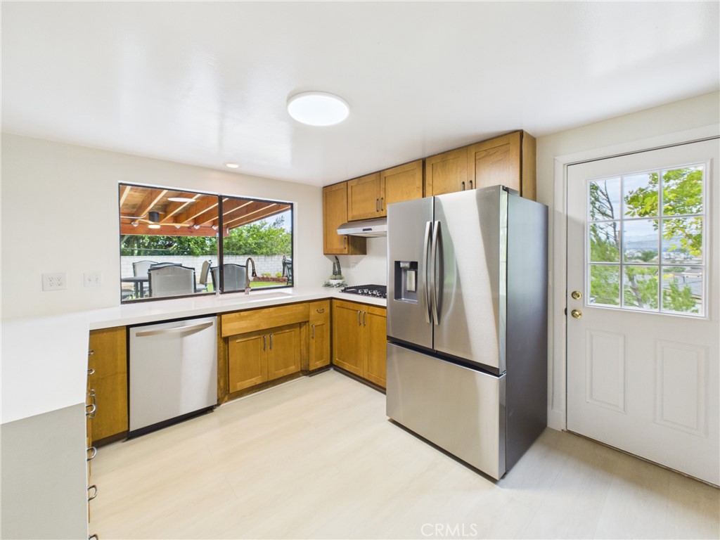 3030 N Butterfield Road Property Photo 17