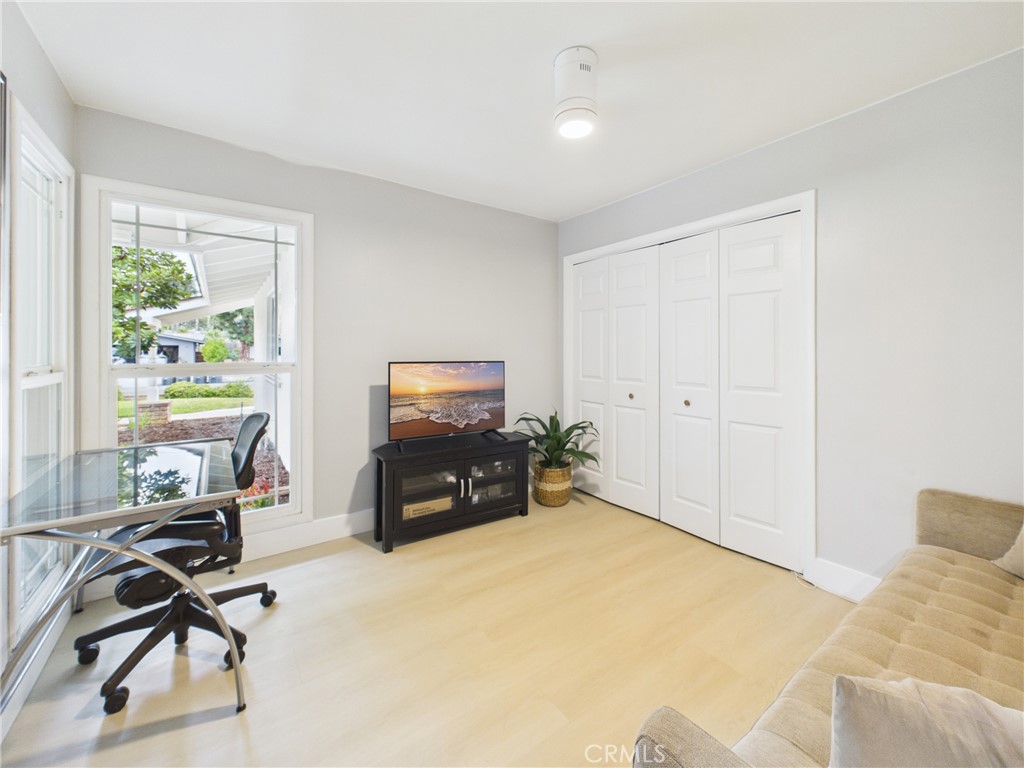 3030 N Butterfield Road Property Photo 24